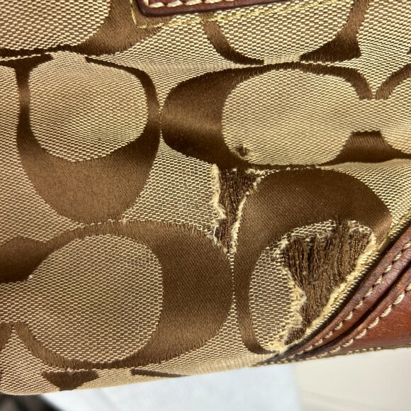 Vintage COACH Hamptons Signature Classic Logo Bag Satchel - Picture 3 of 16